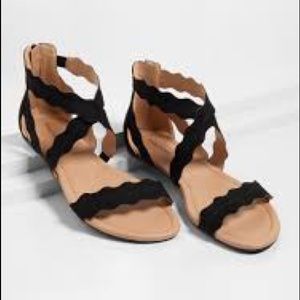Maurices Piper Scallop Gladiator Sandal Black sandals
